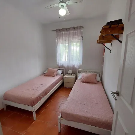 Rustico Con Piscina Y Barbacoa, Valencia Holiday home *