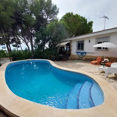 Rustico Con Piscina Y Barbacoa, Valencia Holiday home *